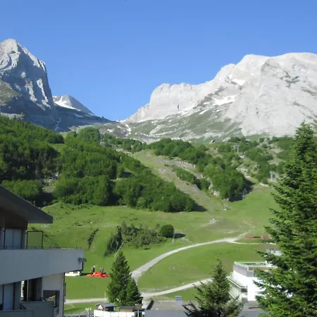 Apartment A Gourette, Euroneige, Avec Balcon Et Vue Ideale Sur La Montagne - 6 Personnes